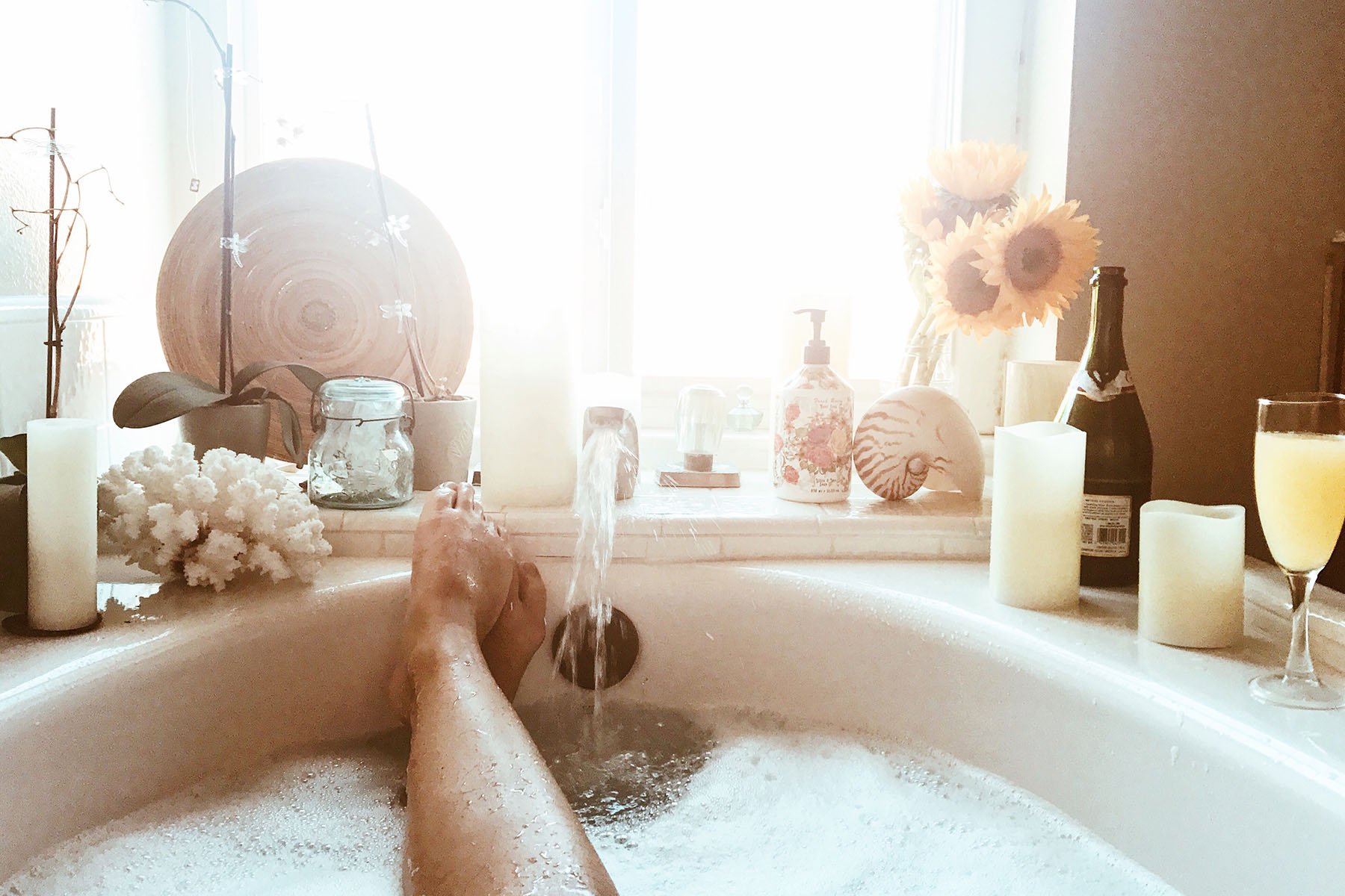 This Bath Ritual For The Cancer New Moon Is Everything Horoscope